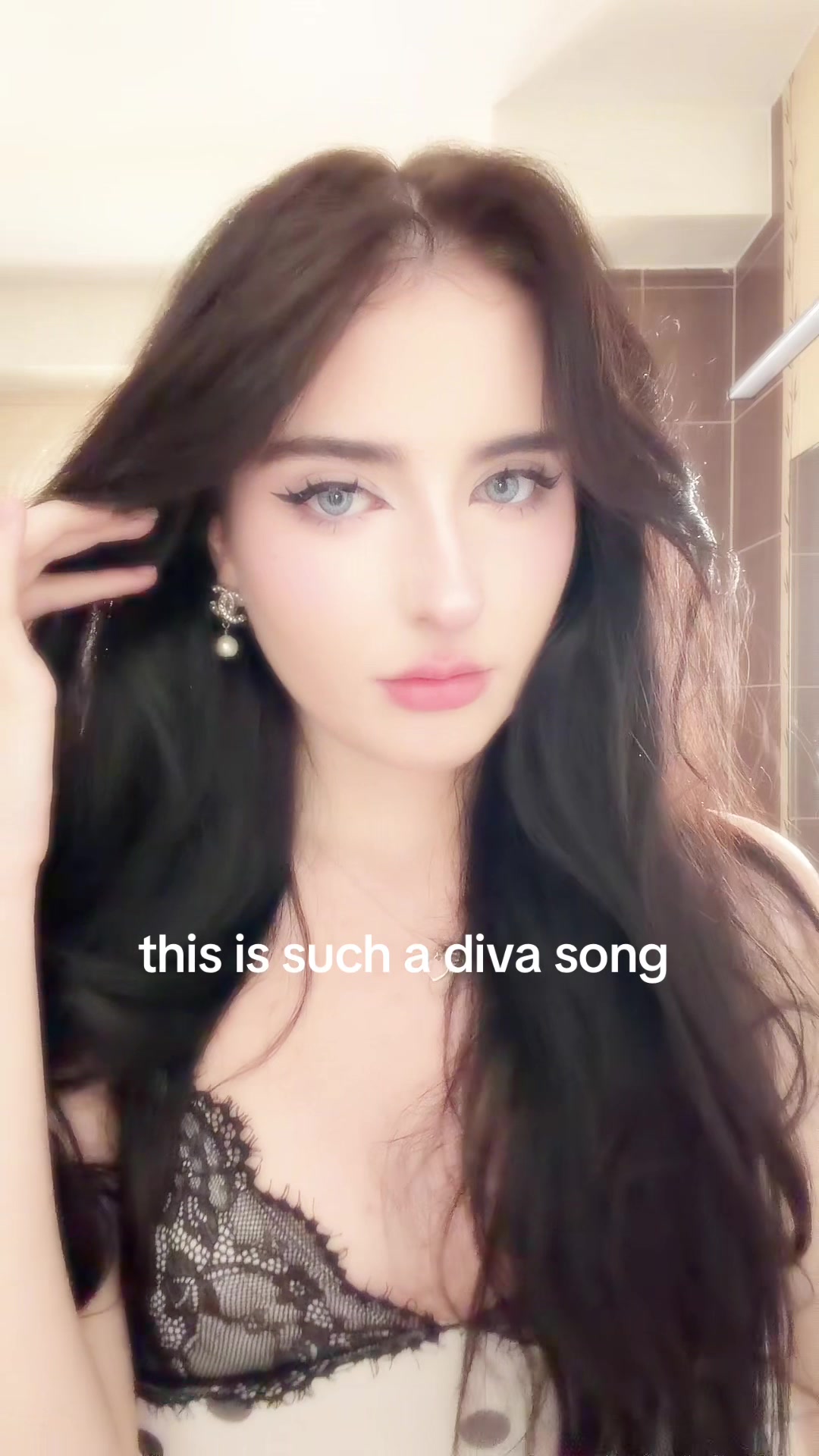 @livingforlola