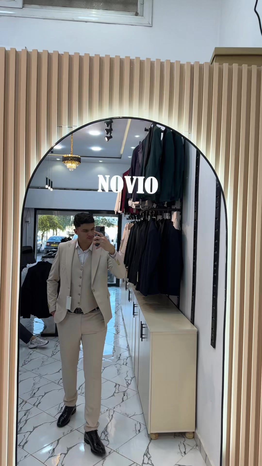 @LOCATION COSTUME NOVIO