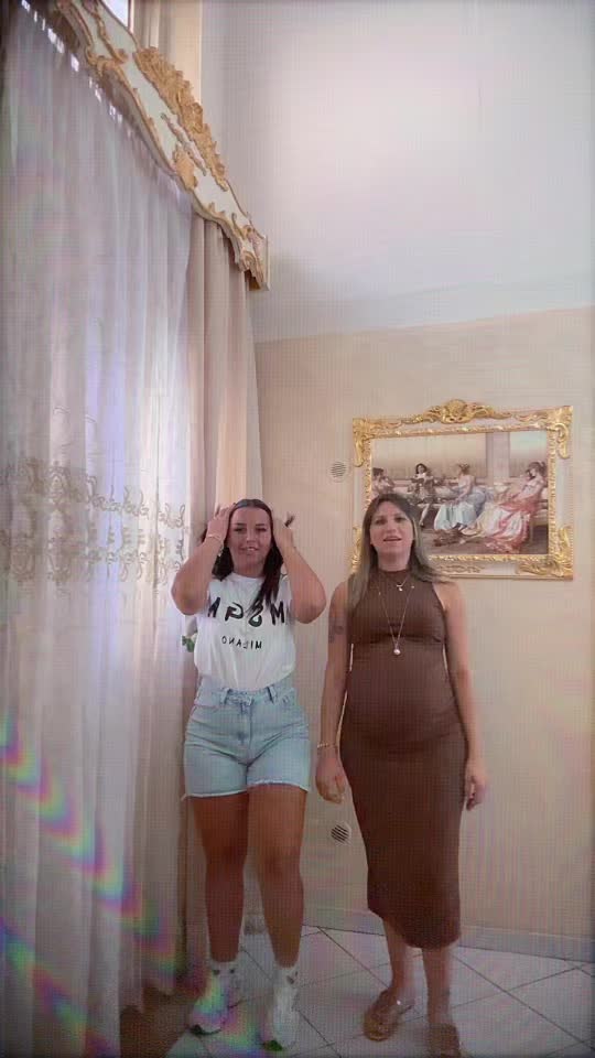 @🍒👩🏻