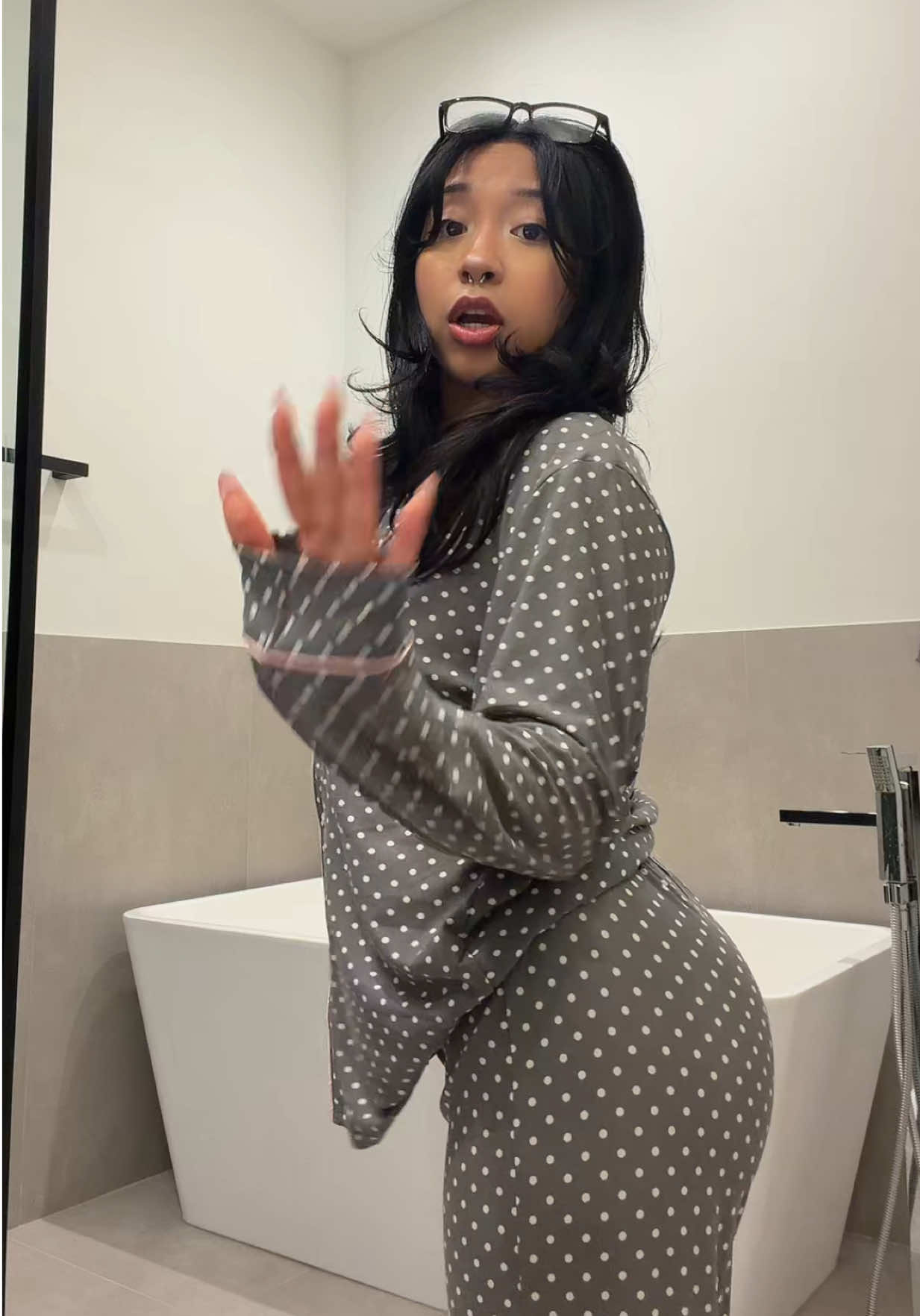 @UYYYJASSY