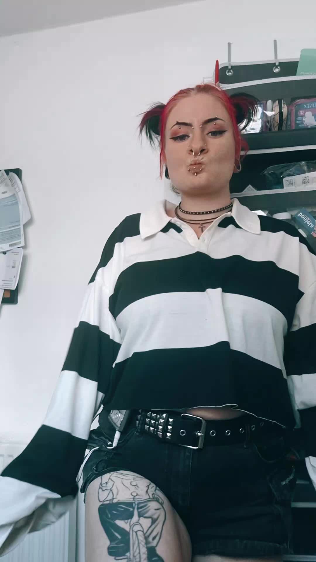 @ErinJayne