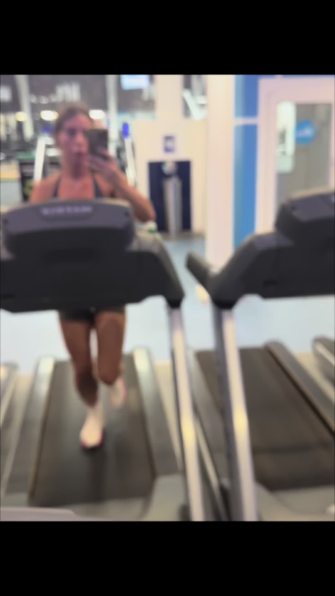 @lilylowndes
