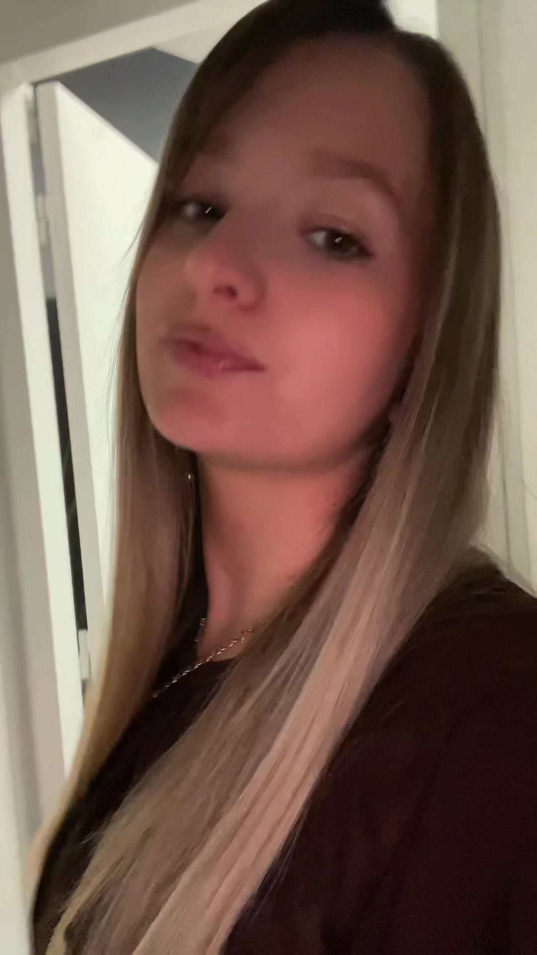 @nellou