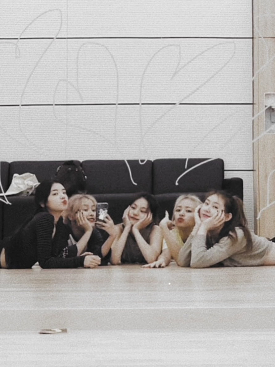 @kiara | 𝕸ꨵׄ𝗢࣭͠𝗧͂𝗧̸͟𝗢⁵