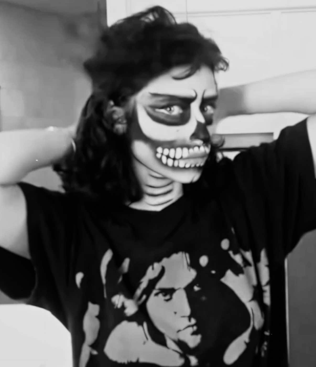 @tee 𑣲⋆