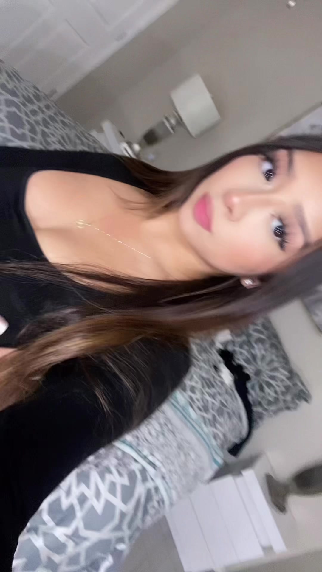 @￶￶