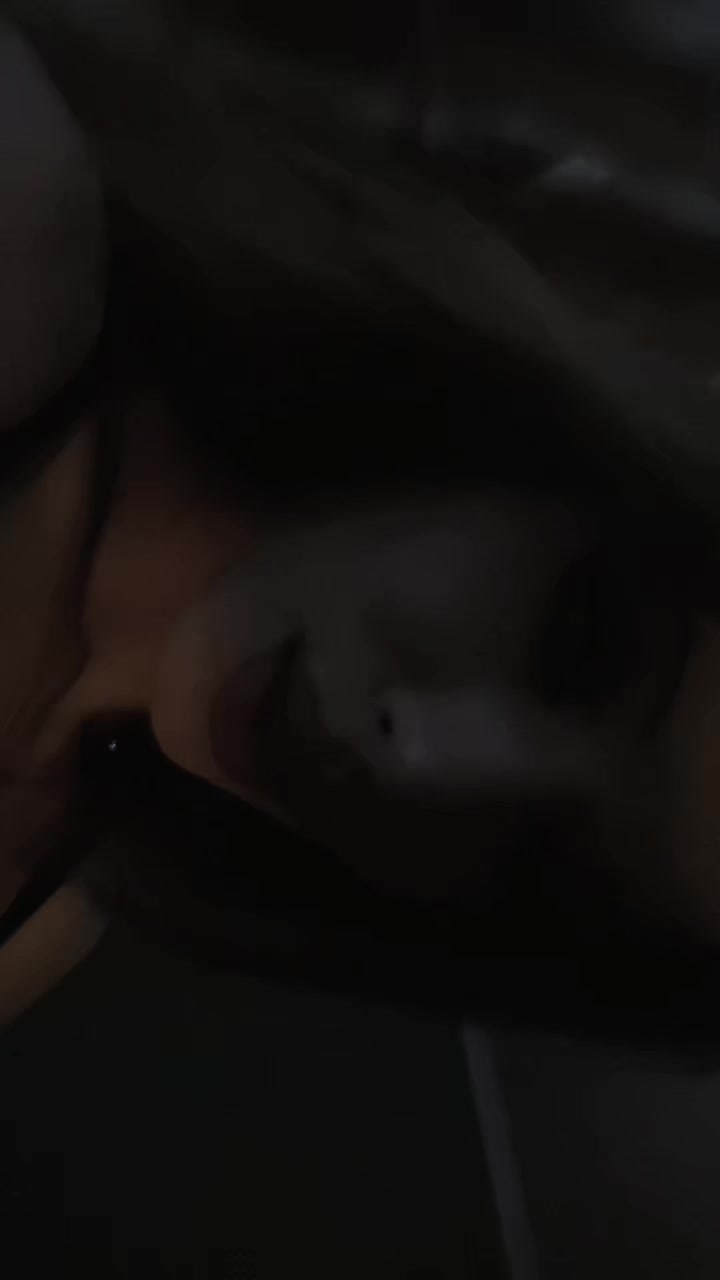 @mrazwquetly