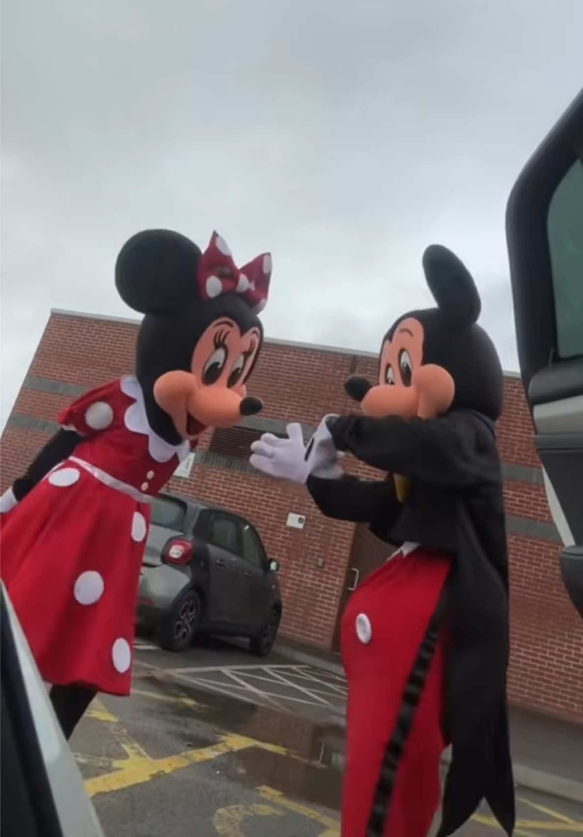 @KPsdancingmascots