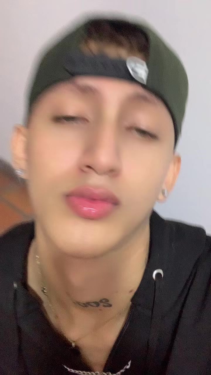 @𝔏𝔲𝔦𝔰𝔦𝔱𝔬