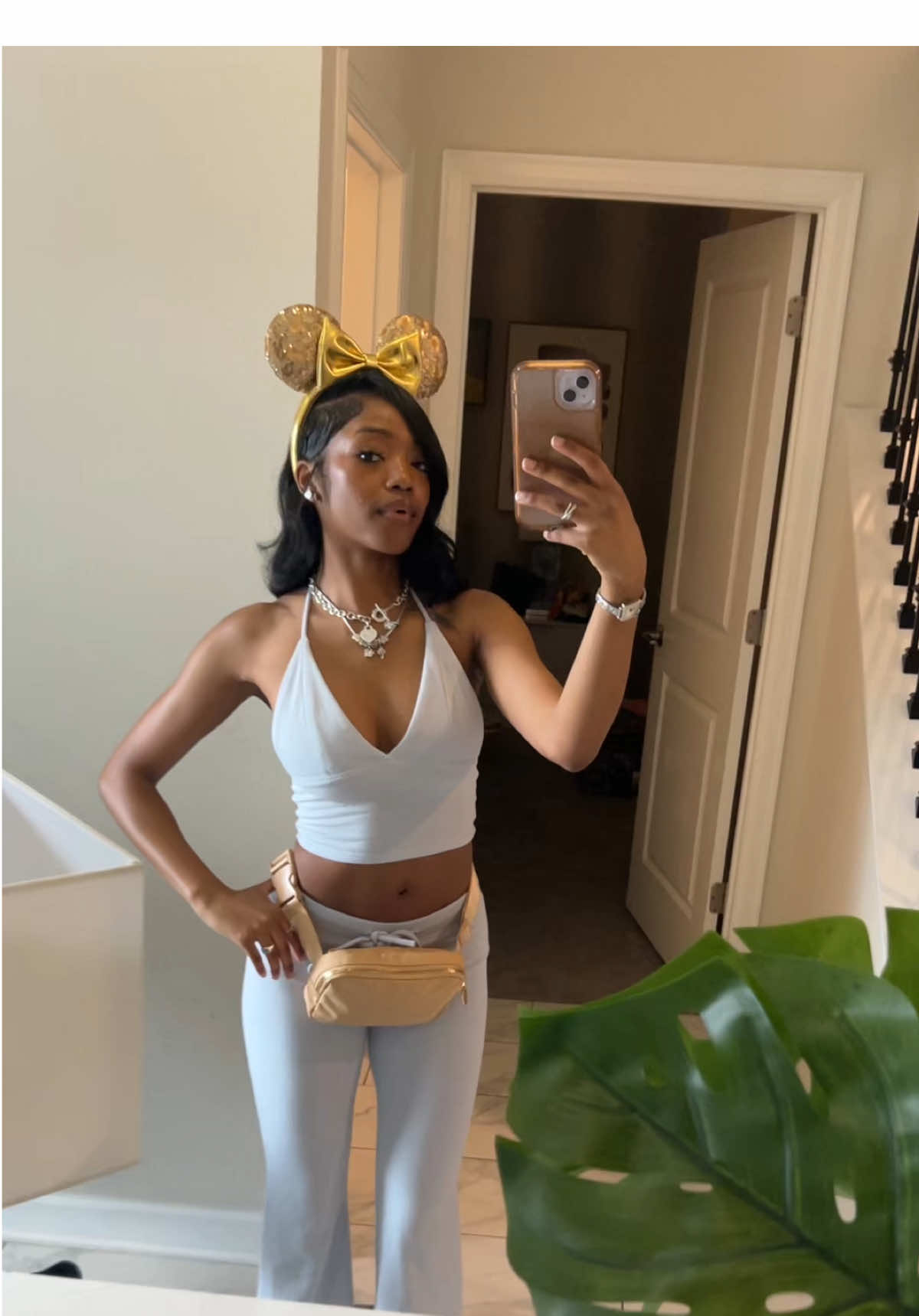 @breeaamoyri