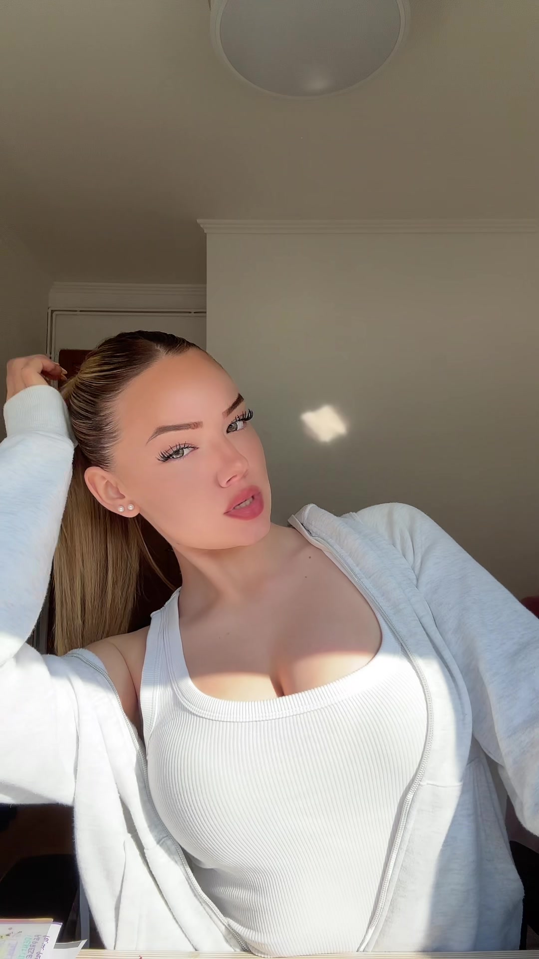 @Tanixispilla