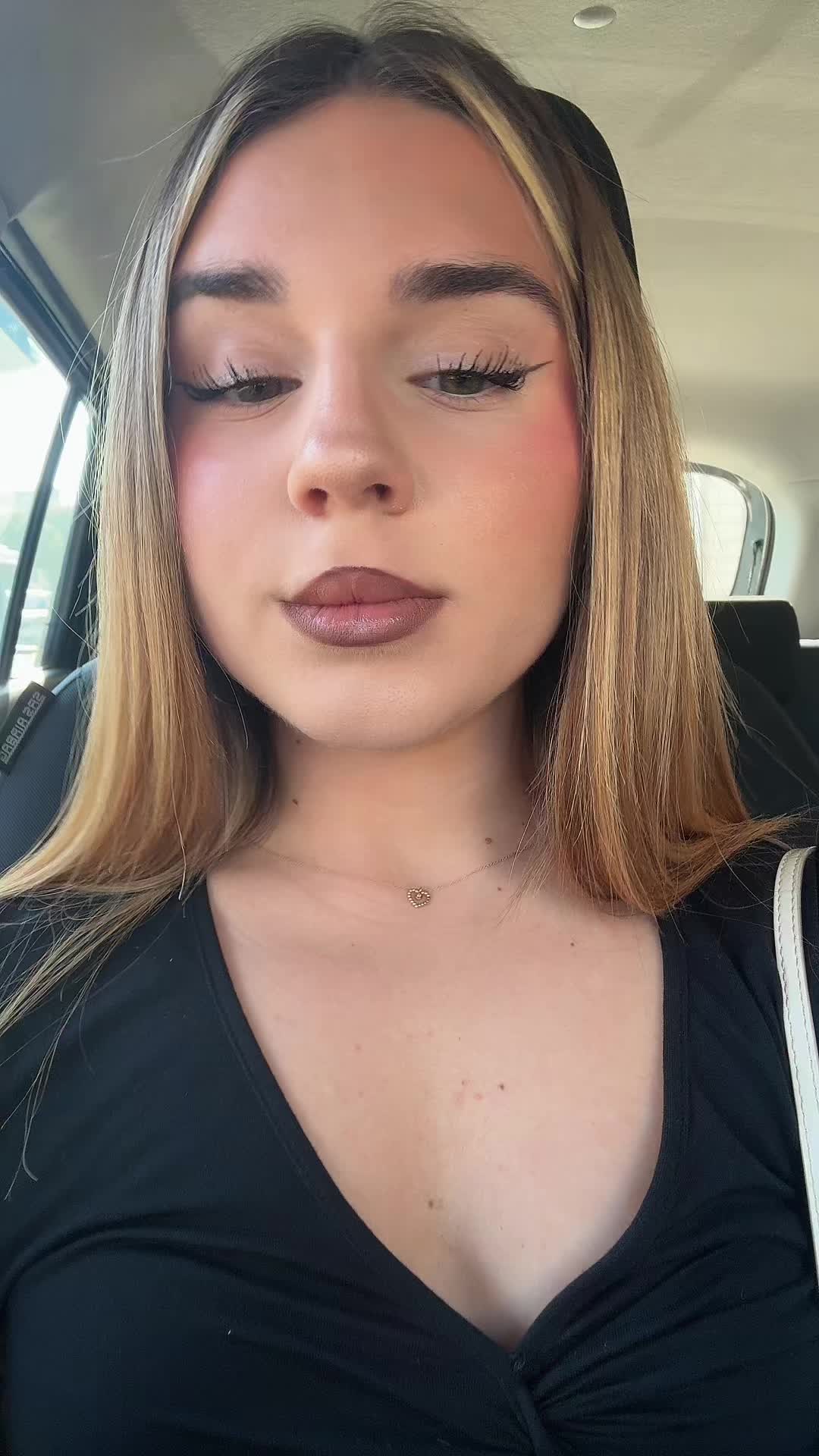 @erika