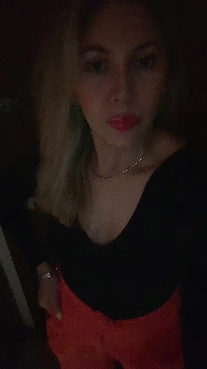 @𝓜𝓮𝓵𝓵 𝓥𝓪𝓵𝓿𝓮𝓻𝓭𝓮