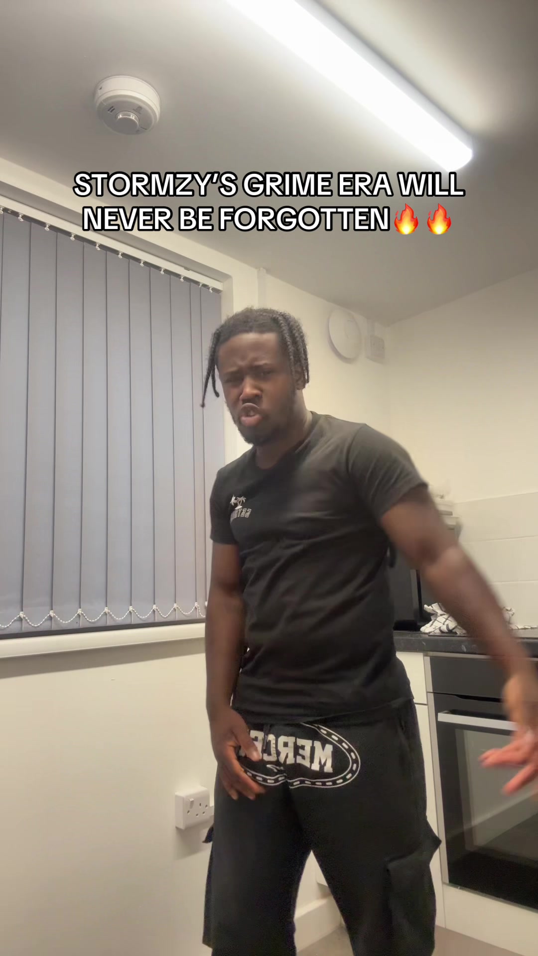 @MR HAPPY FRIDAY🕺🏾🥳