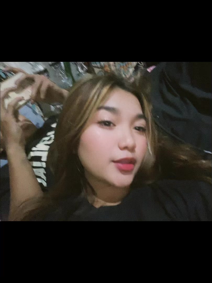 @thisishyacinth