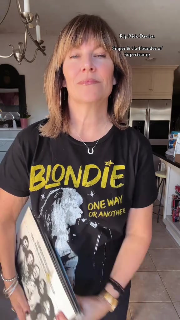 @Heather ✨The Vinyl Chick