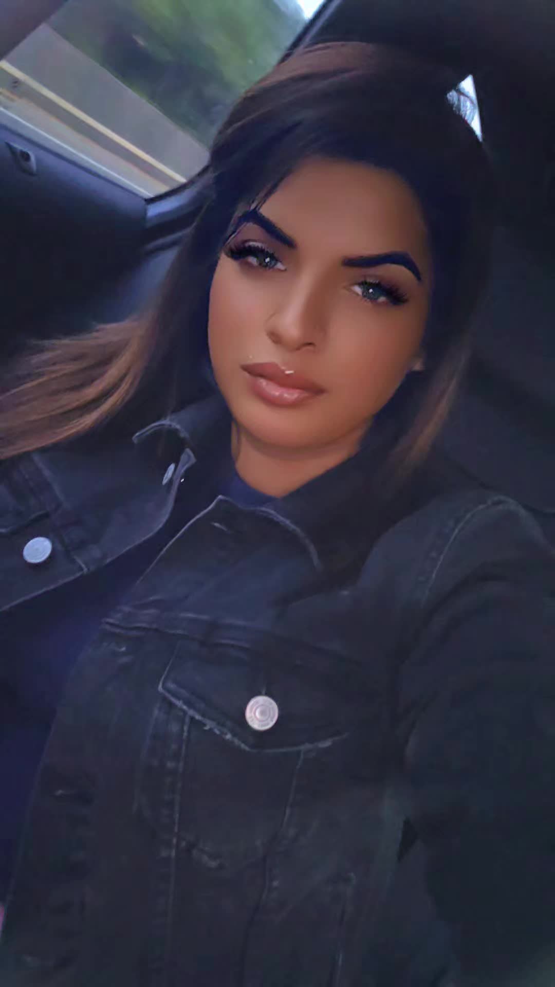 @morenaaa