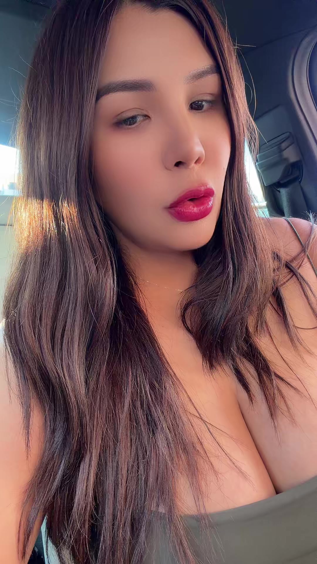 @vikaborjaoficial