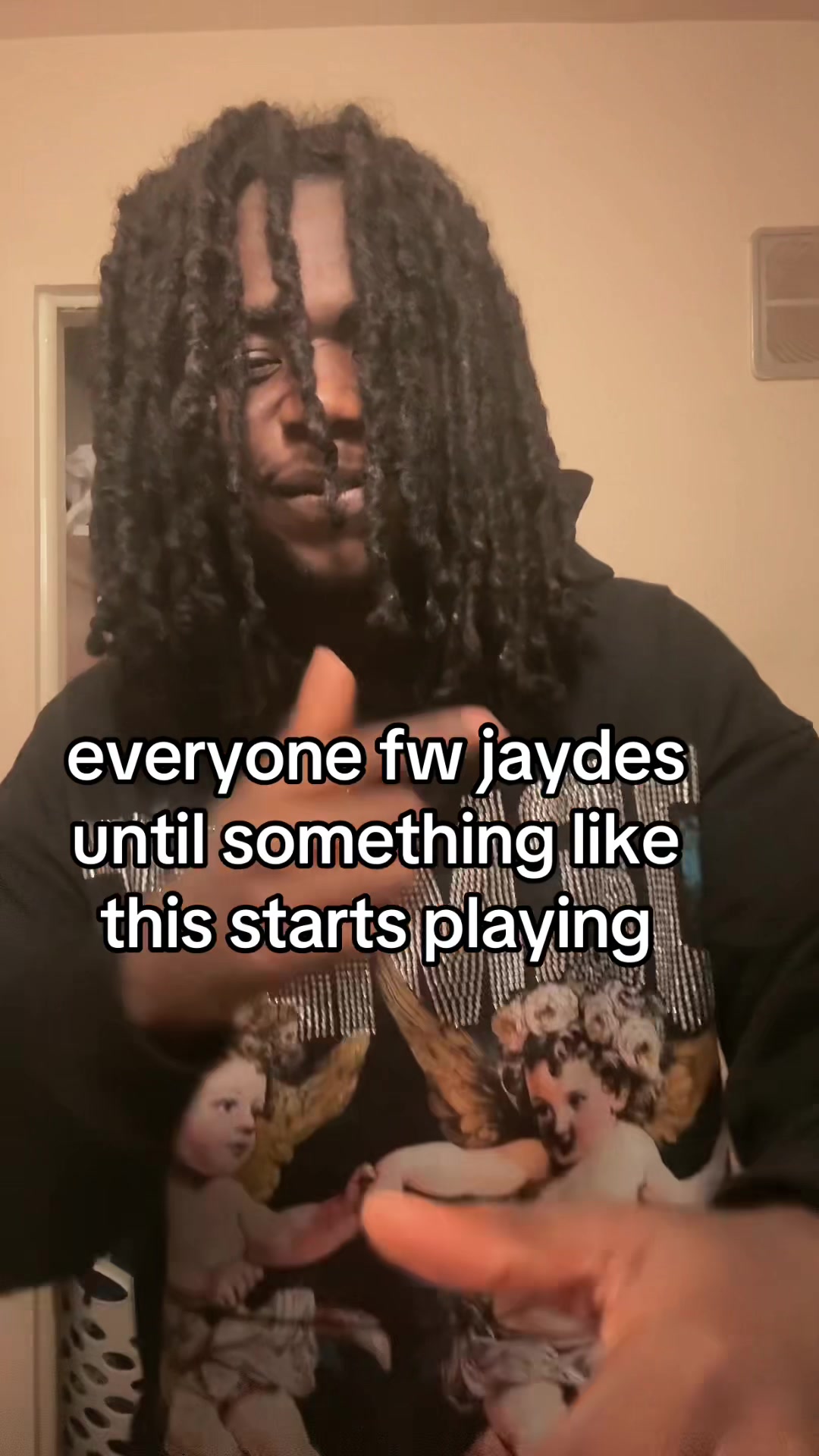 @⃟