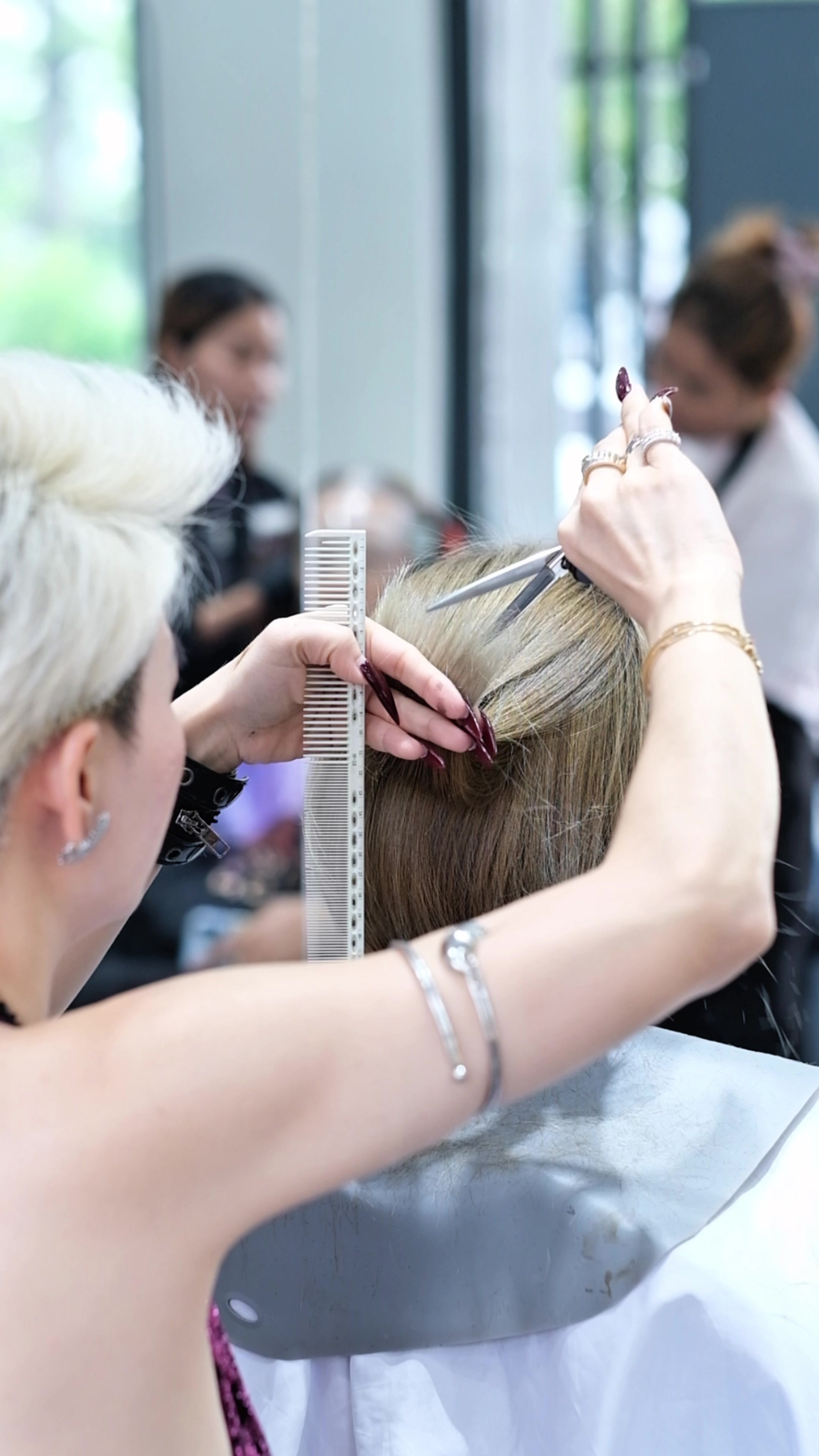 @Bellysalon