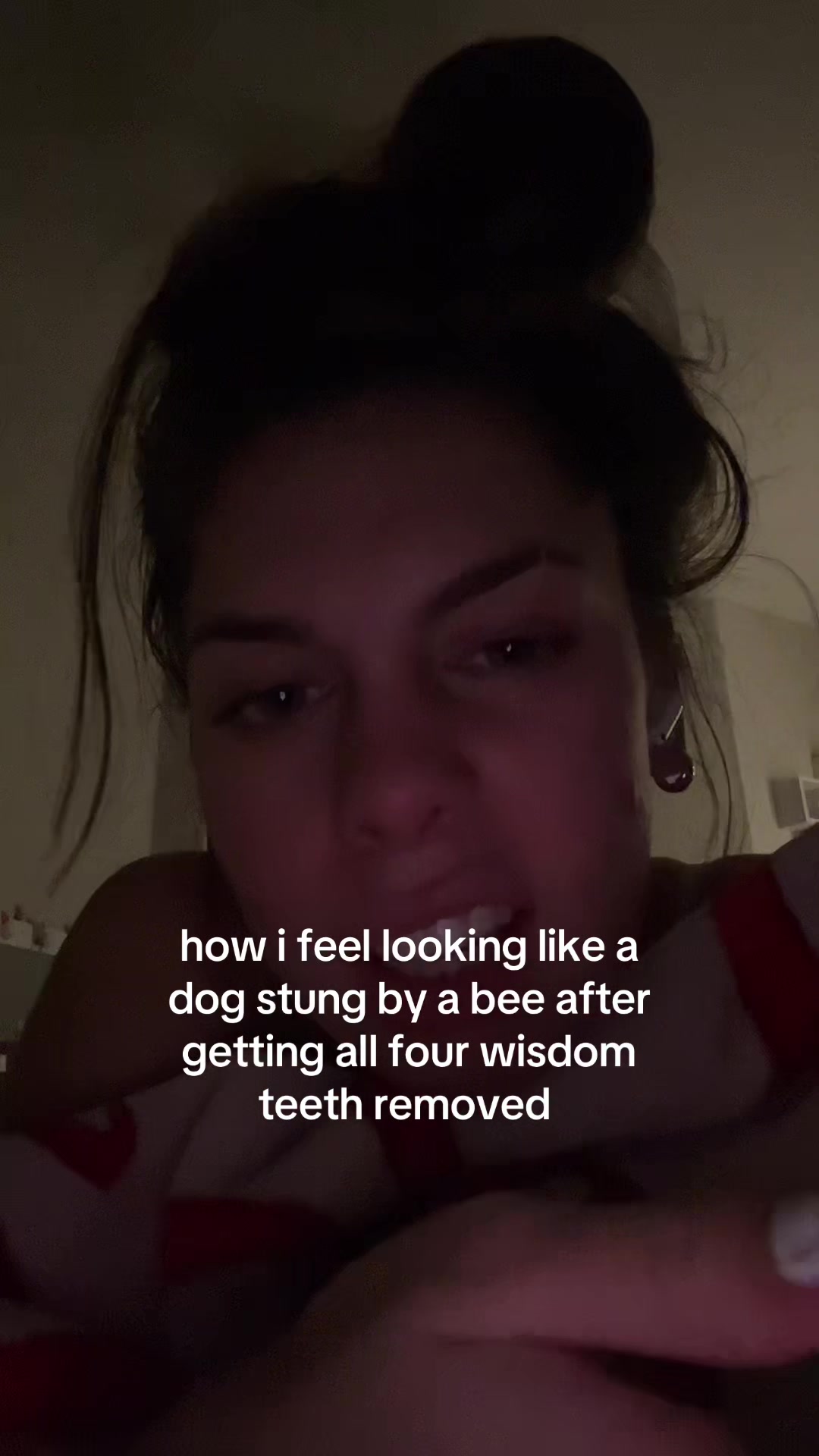@👄