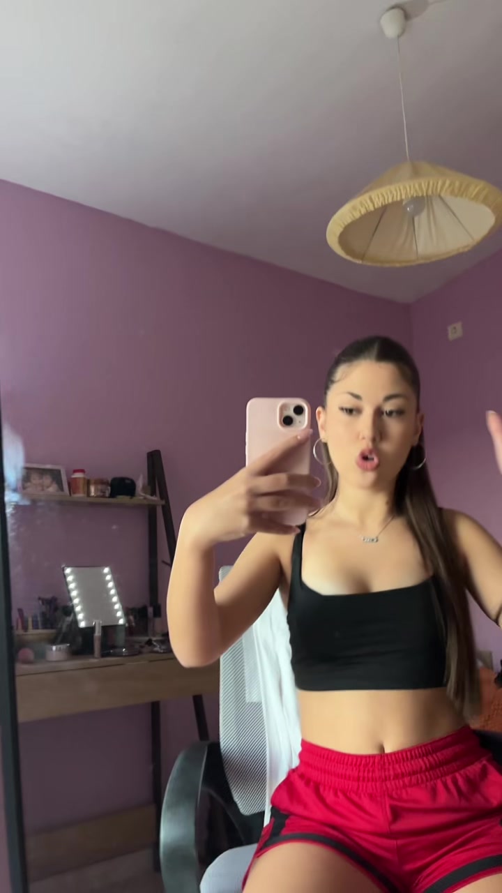 @𝒦𝒾𝓇𝒾𝒶𝓀𝒾