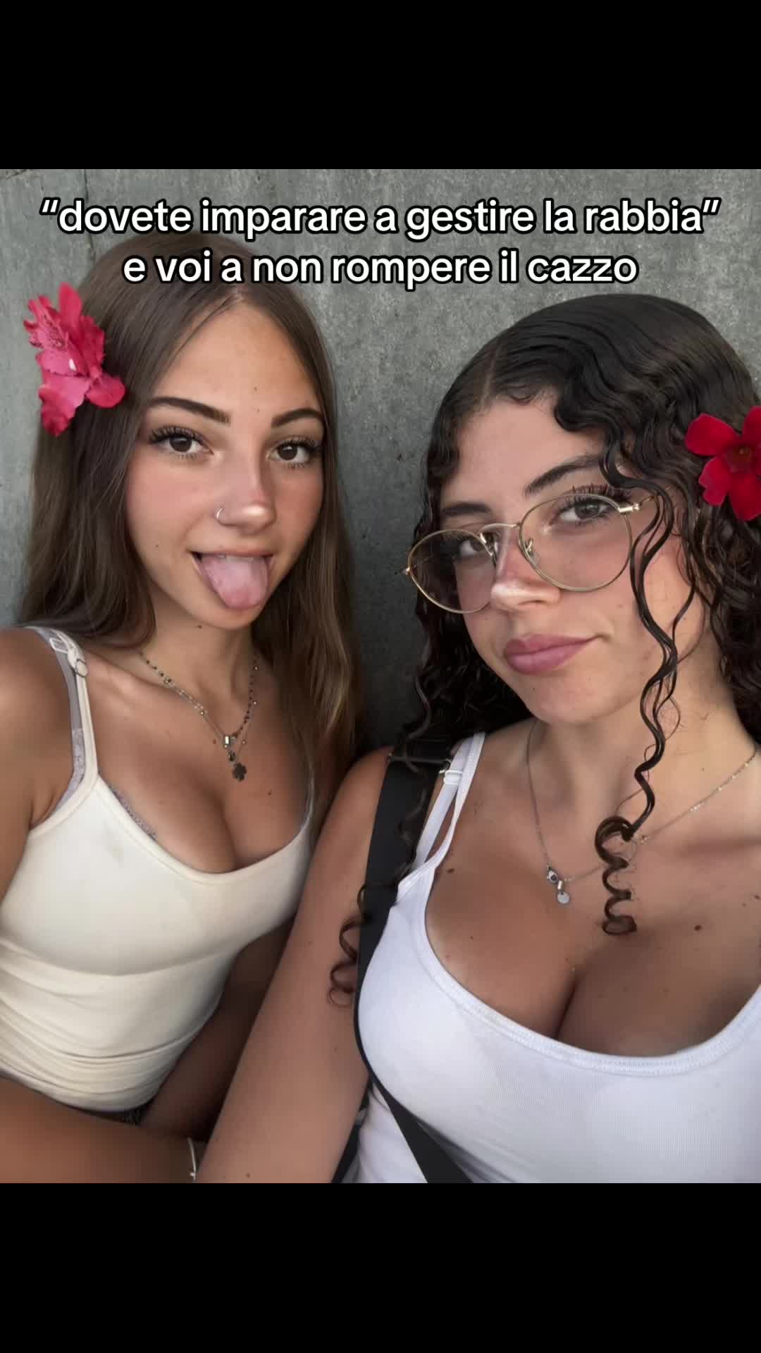 @👸🏻👸🏼
