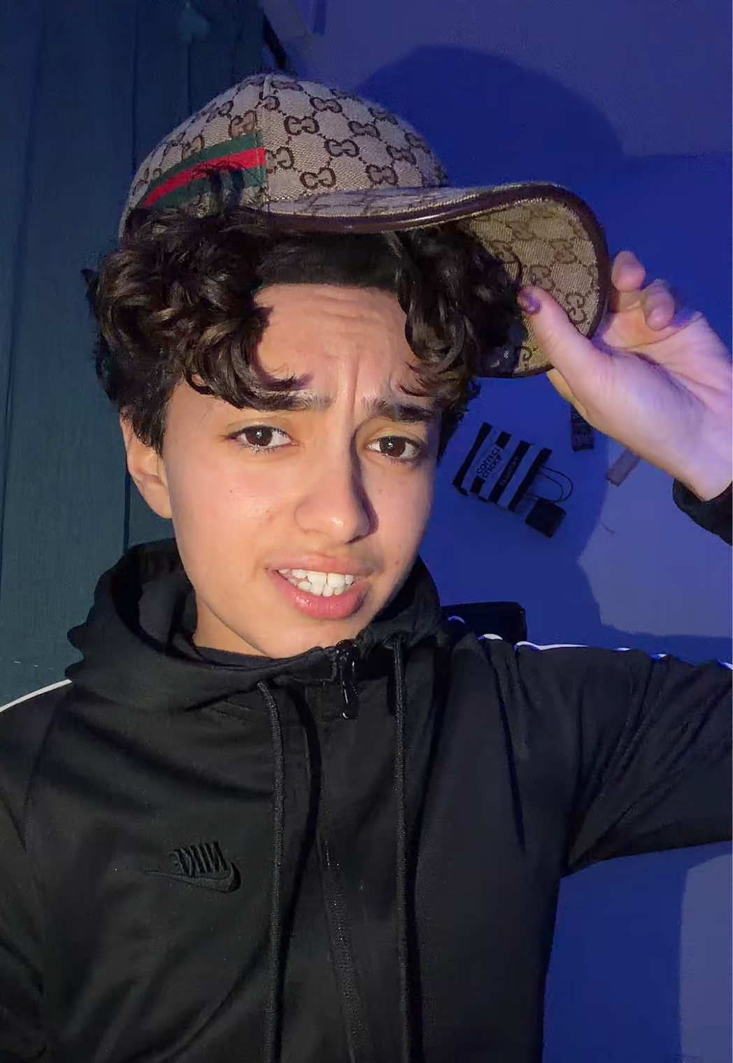 @KNZ🧬