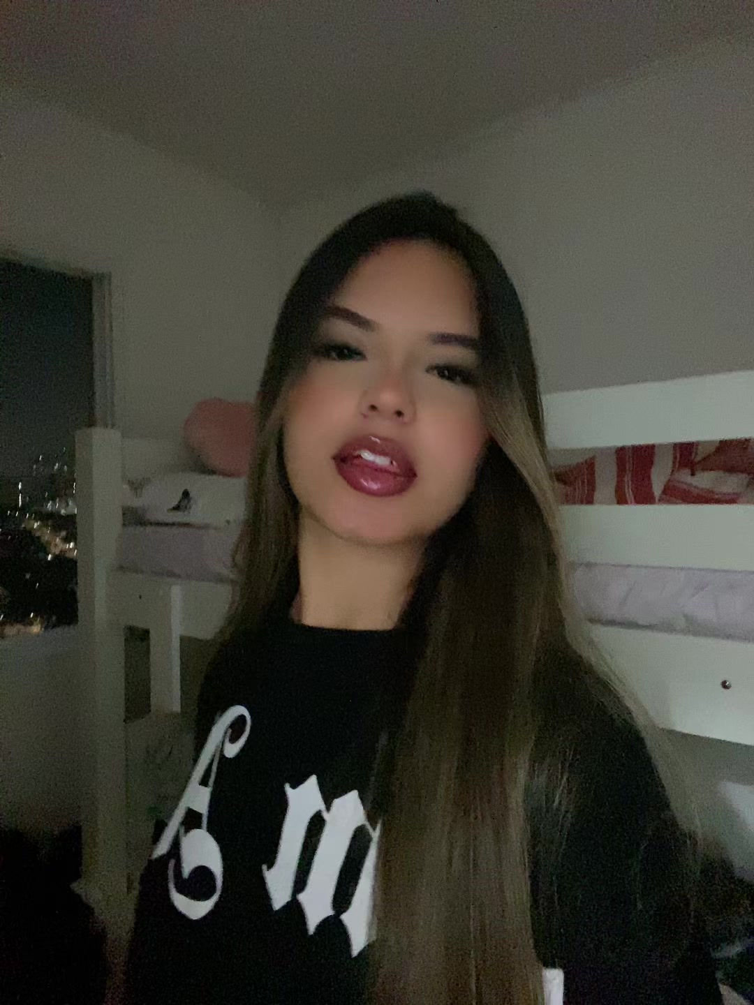 @m.