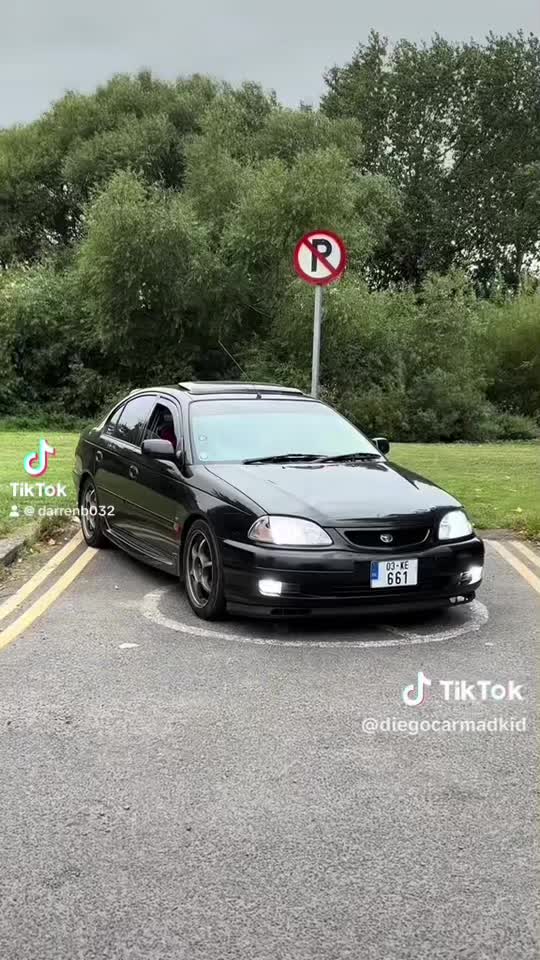 @darrenb032