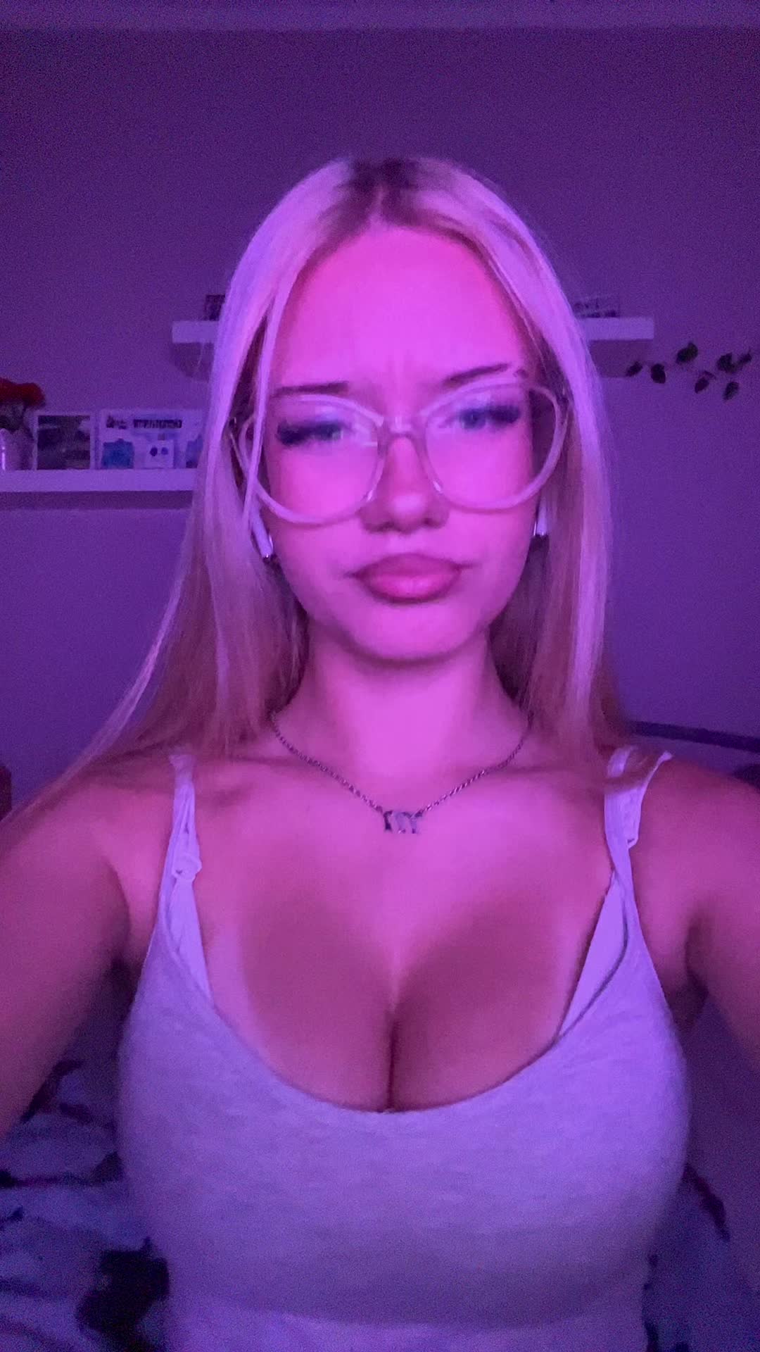 @mqlkovaaa_t27