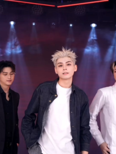 @🦅🇻🇳🇨🇳 克斯廷 🇨🇳🇻🇳 🦅