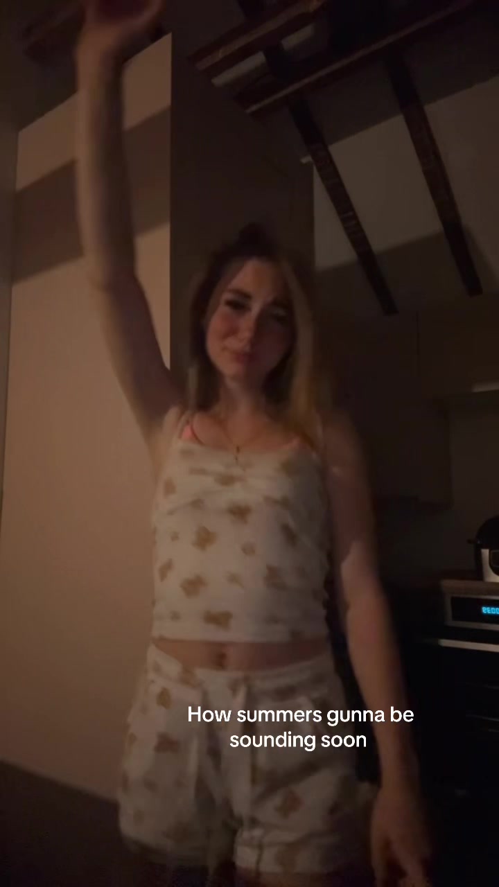 @𝐁𝐞𝐥𝐥𝐞𝐥𝐨𝐮𝐢𝐬𝐞𝐟𝐨𝐫𝐝