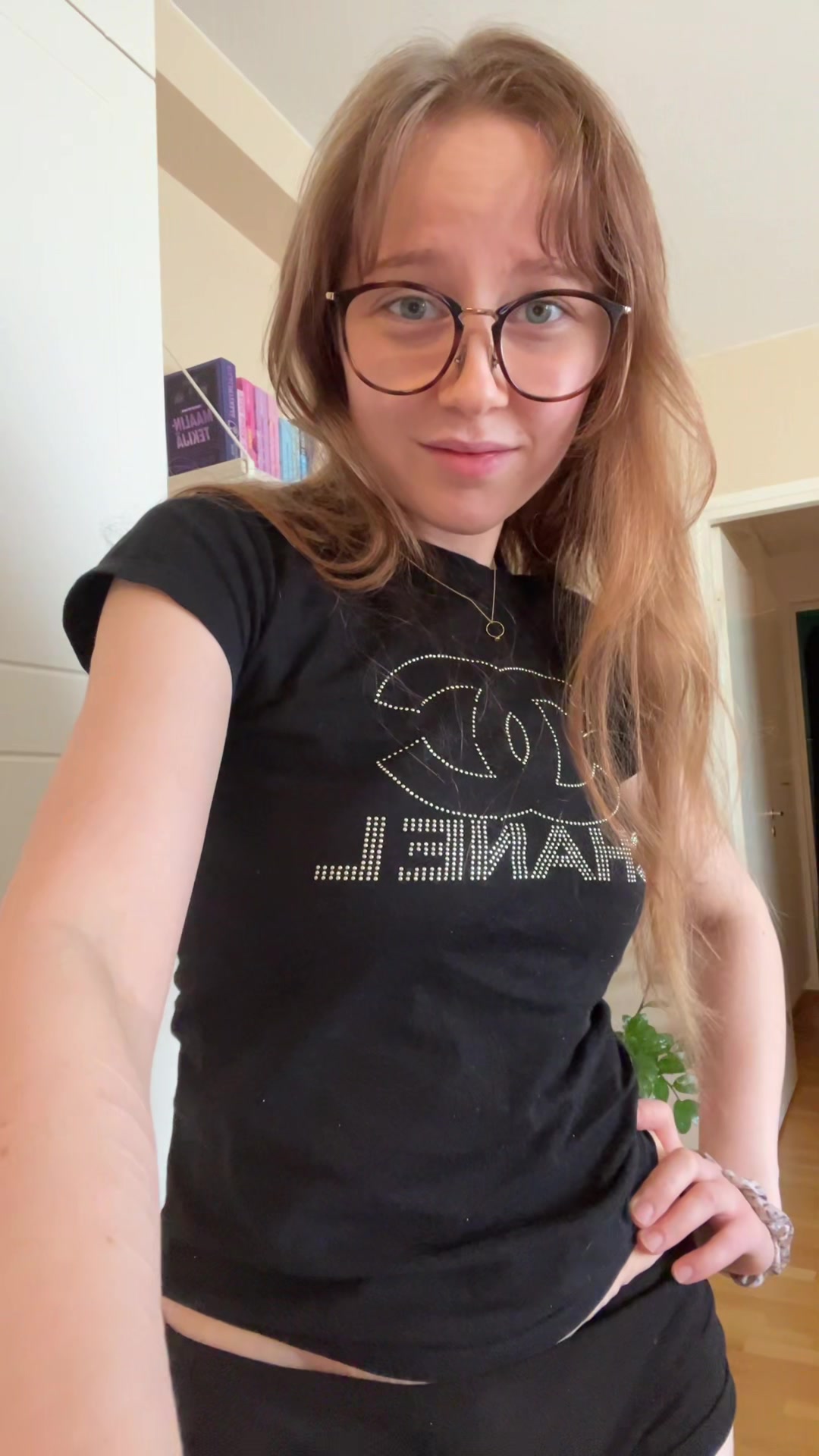 @Ella