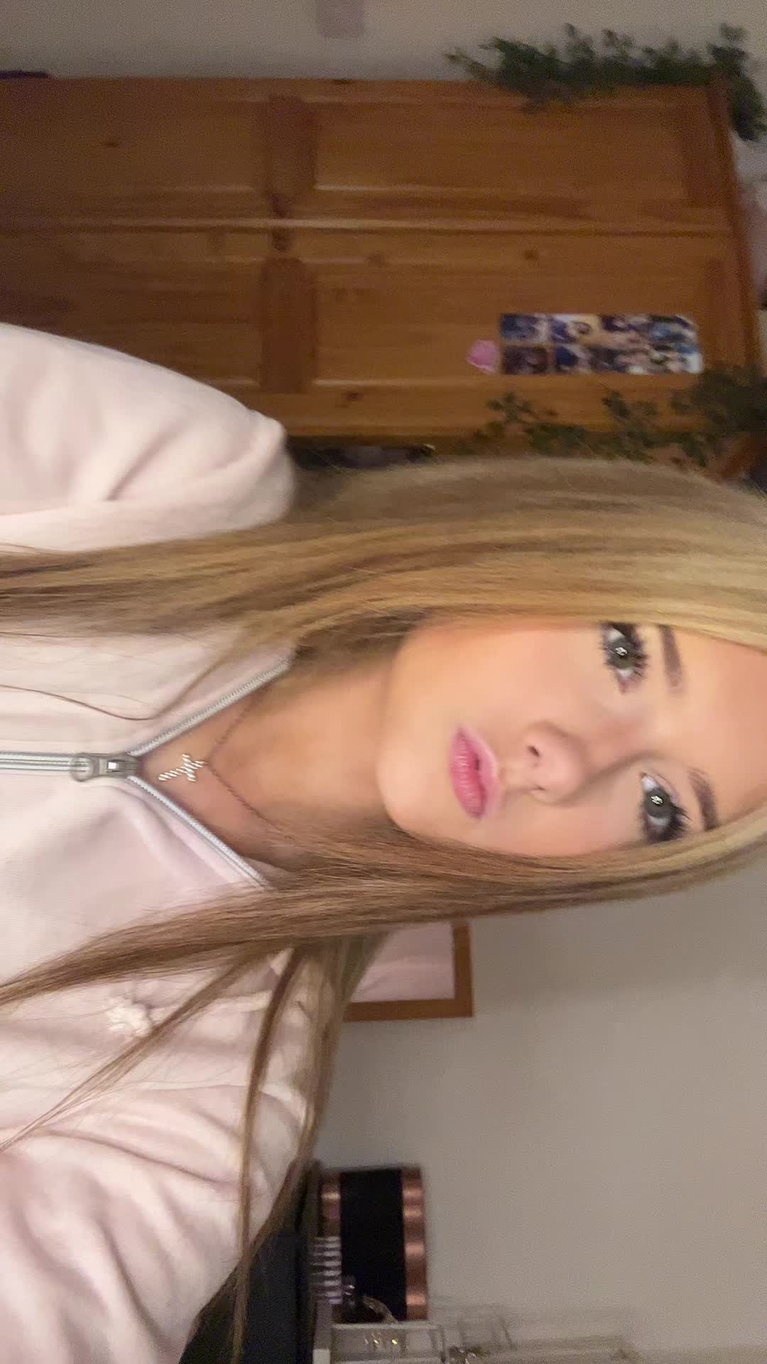 @𝐄𝐥𝐥𝐚🩶🫧