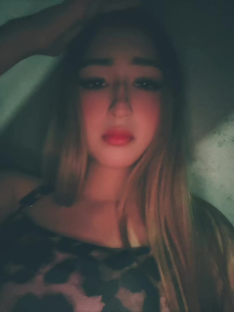 @𝐀𝐒𝐇𝐇𝐋𝐄𝐘 𝐕𝐄𝐋𝐈𝐙𝐙