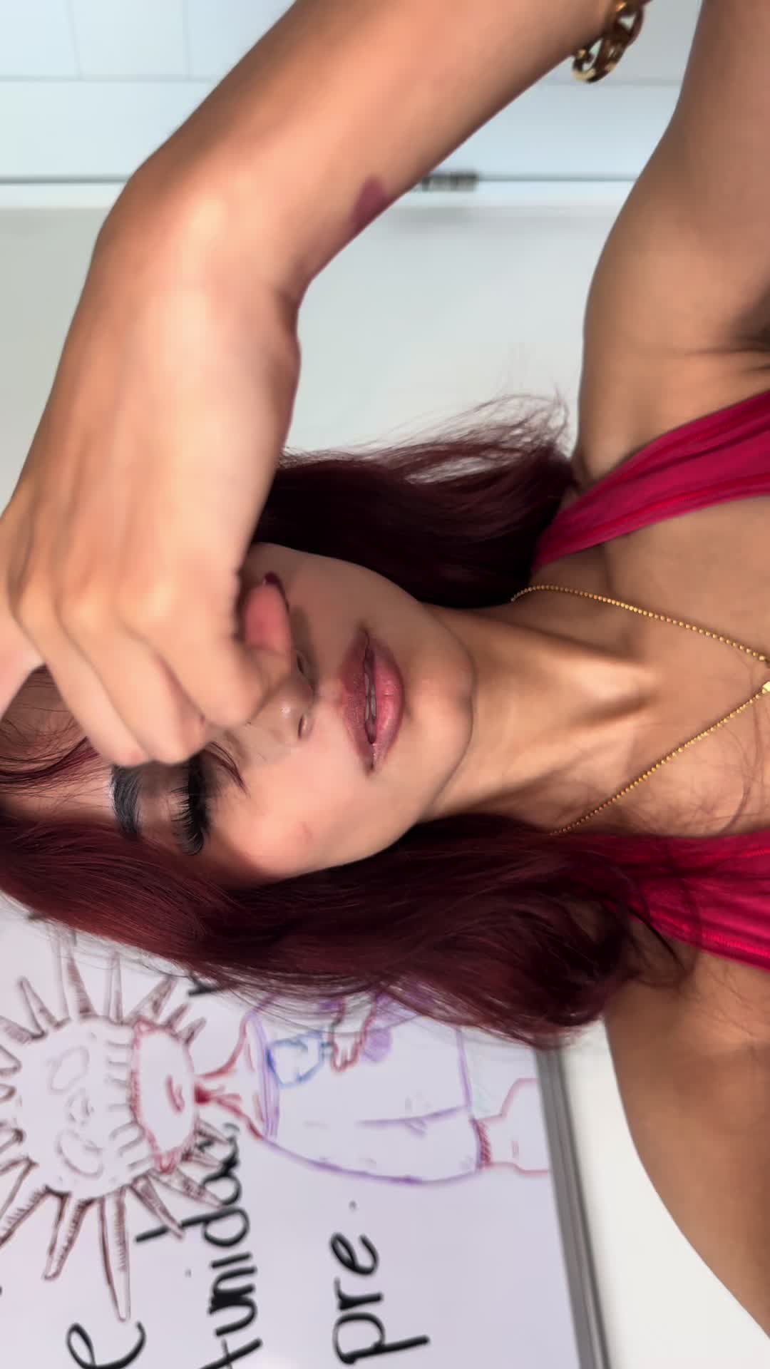 @R🧍🏽&zwj;♀️