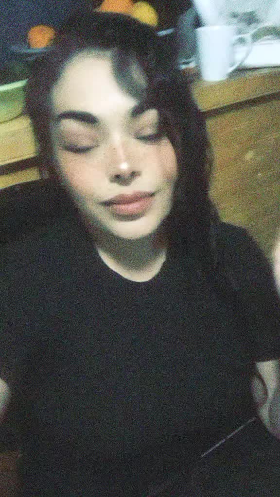 @hija de la luna 🌛