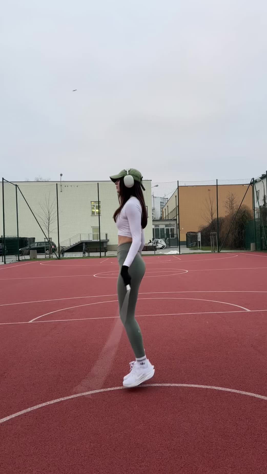 @Lovely Skipping