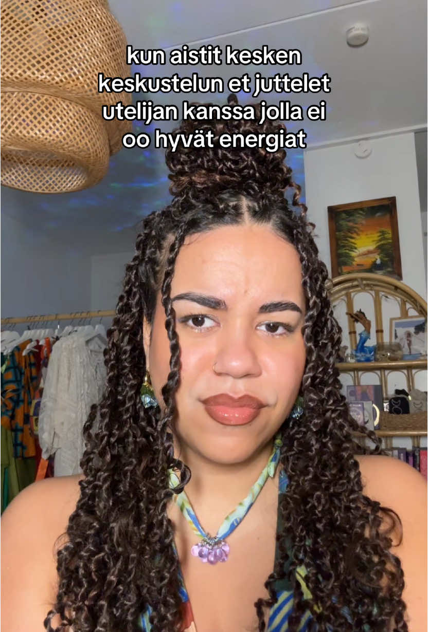 @Bruja Paloma