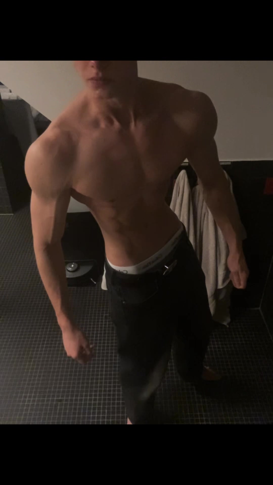 @Sharpnesss_