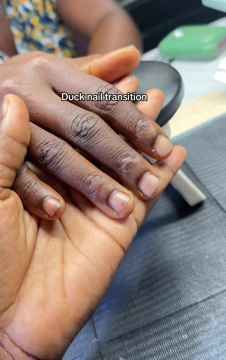 @NAIL TECHNICIAN IN IBADAN