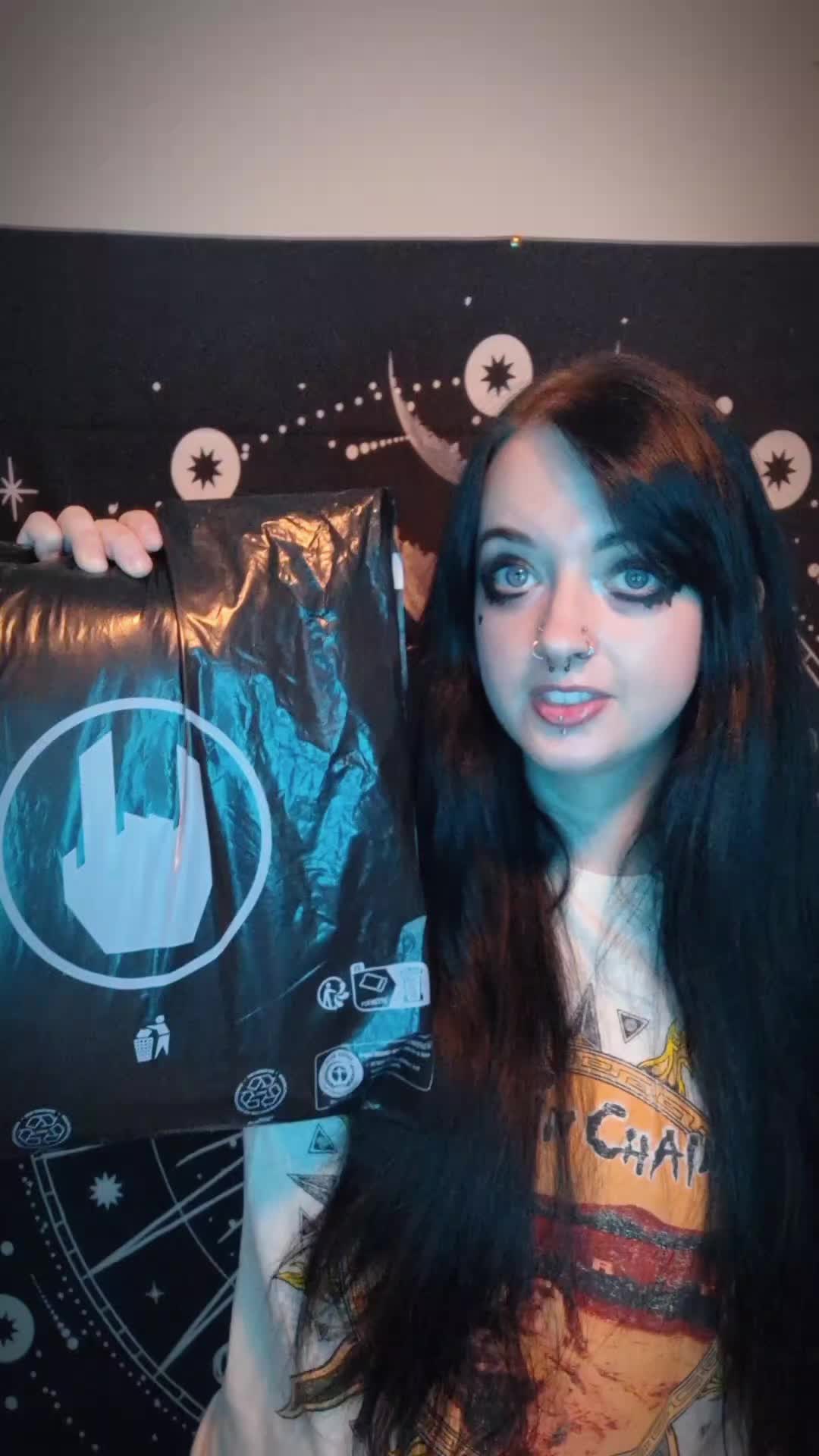 @Bex Valentine 🎃 elder emo