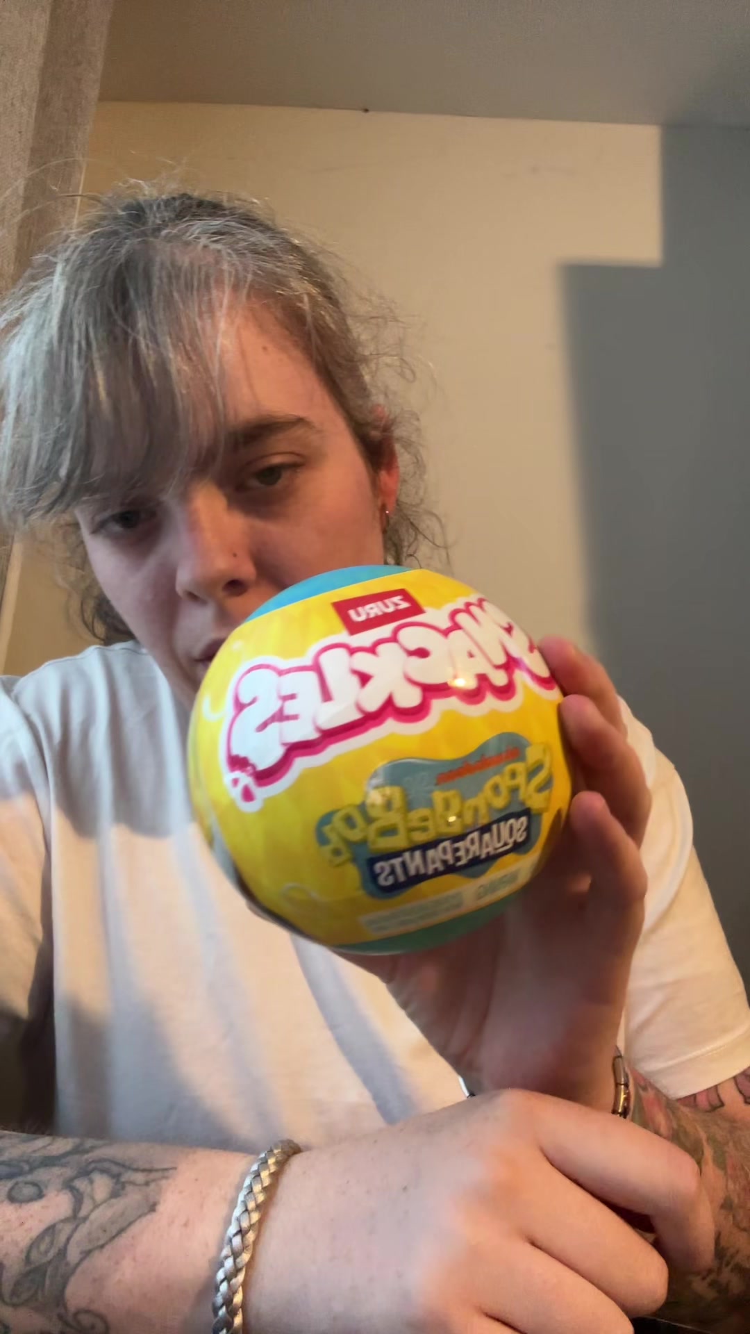 @Emꨄ