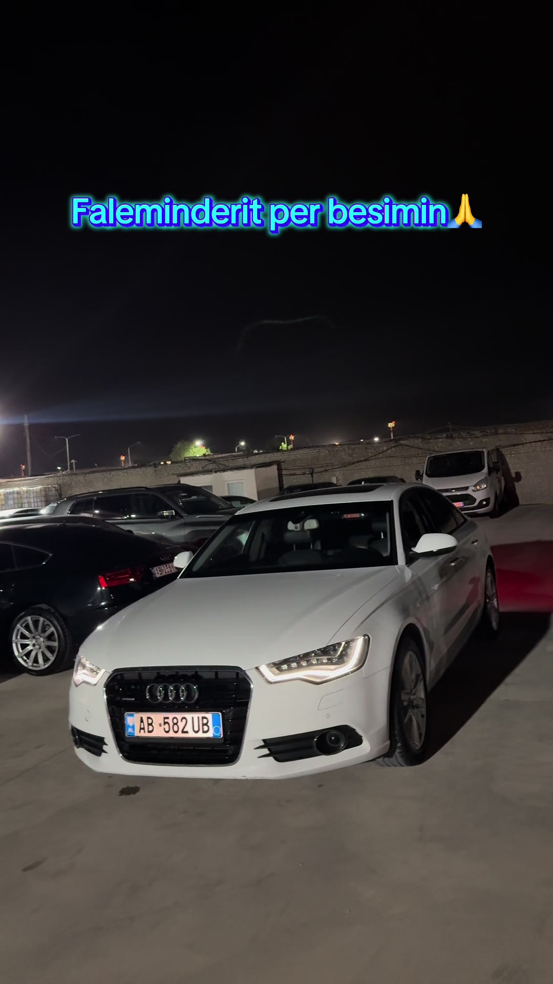 @Makina me qera Koli Rental