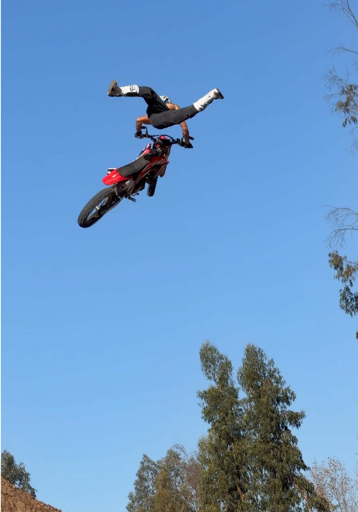 @ihan patiño