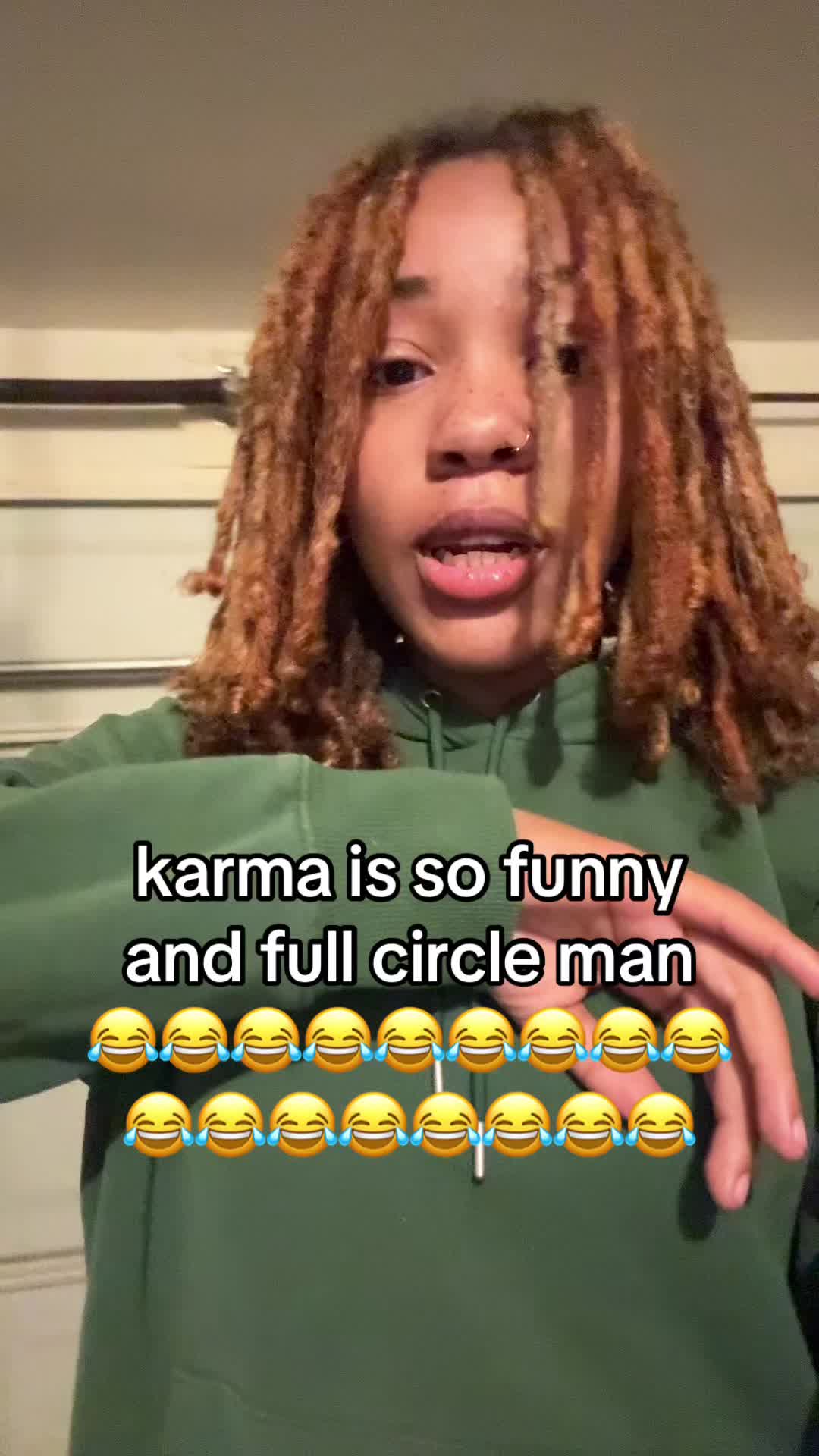 @ᴚ