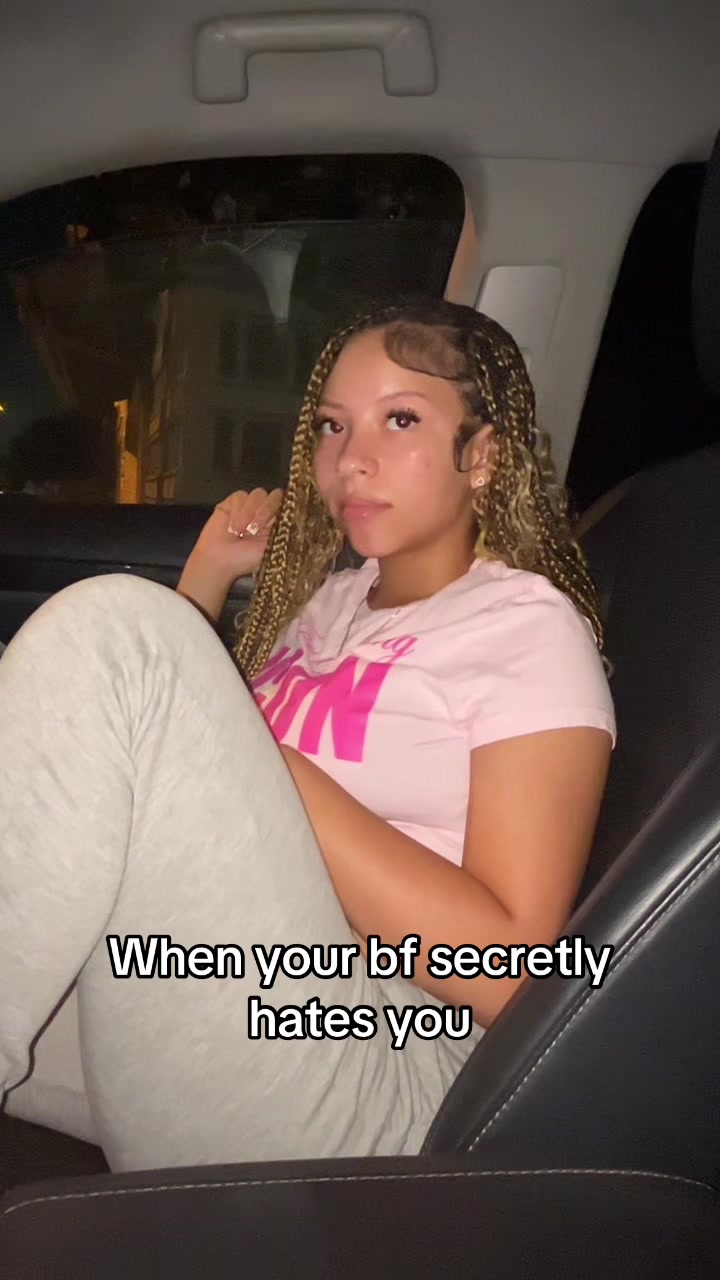 @kiaraaa
