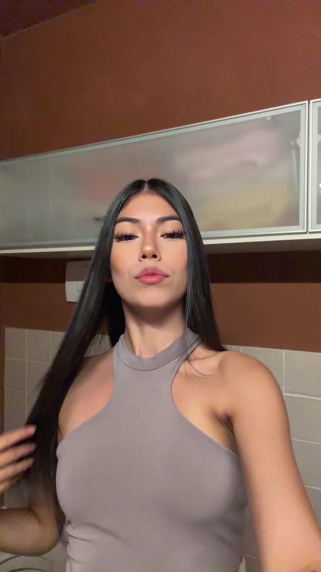 @💋🇵🇪