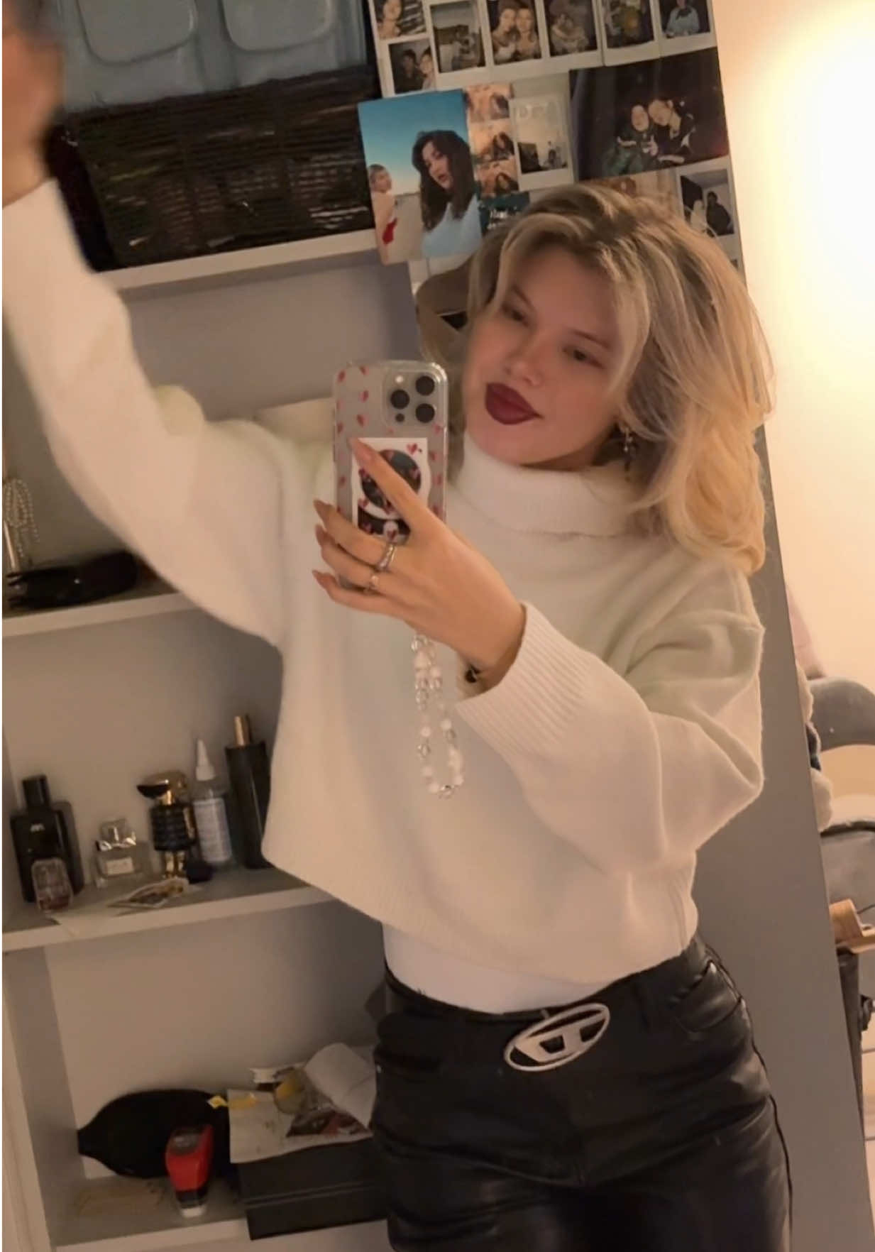 @<3